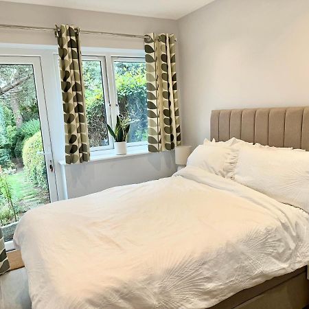 Апартаменты Little Vine - Beautiful Ground Floor Flat In South London Саттон Экстерьер фото