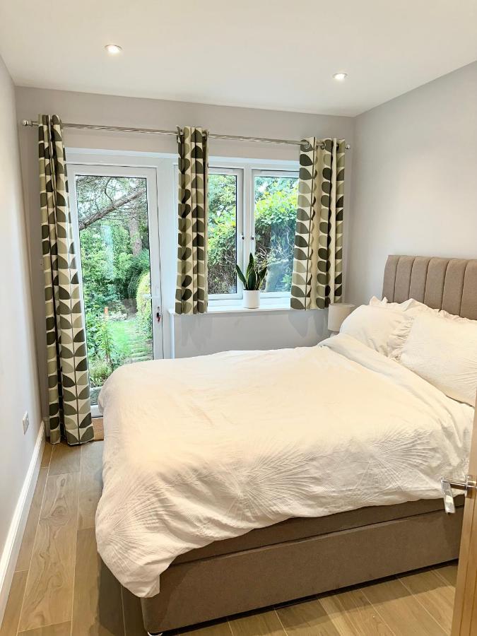 Апартаменты Little Vine - Beautiful Ground Floor Flat In South London Саттон Экстерьер фото